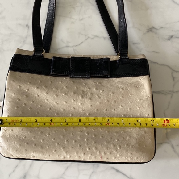 Kate Spade Purse - Picture 5 of 9